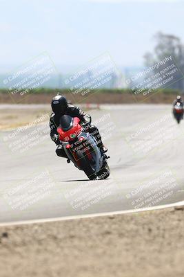 media/Jun-07-2025-TrackDaz (Sat) [[4413525952]]/C Group/240pm (Turn 9)/